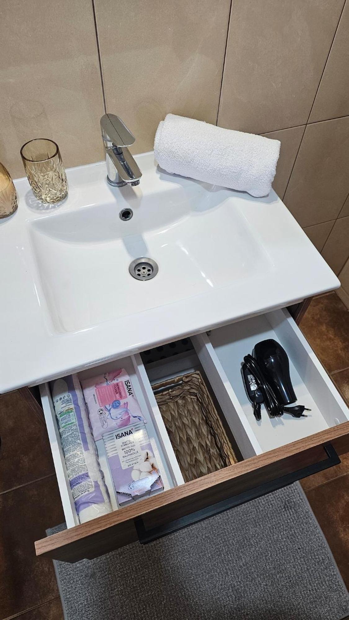 Nasza Chata Na Koncu Swiata Kacwin Esterno foto